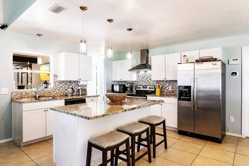 Sunny Oasis Getaway -Heated Pool-Mini Golf-Near Beach Nokomis Luaran gambar