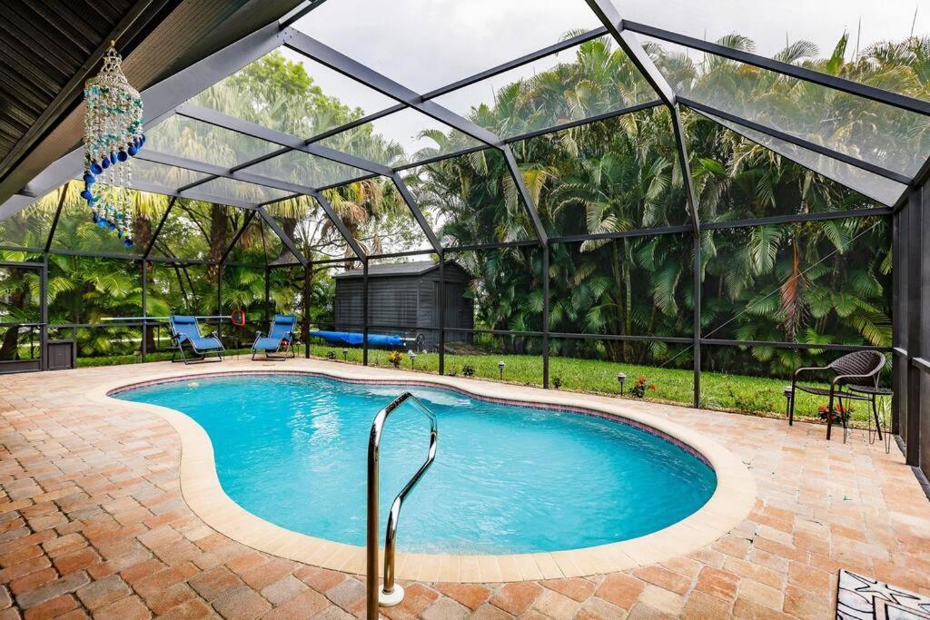 Sunny Oasis Getaway -Heated Pool-Mini Golf-Near Beach Nokomis Luaran gambar